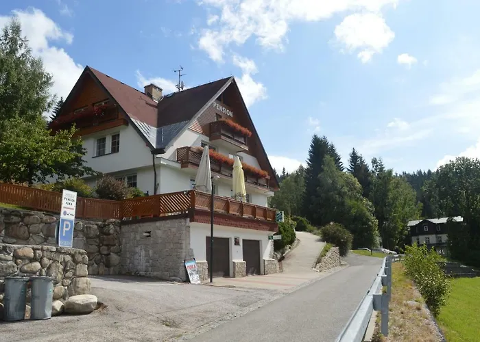 Casa de hóspedes Fuka 3*